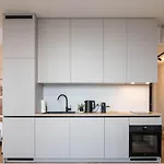 Luxury Skyline 1bdrm 29th, 28th Floor דירה *