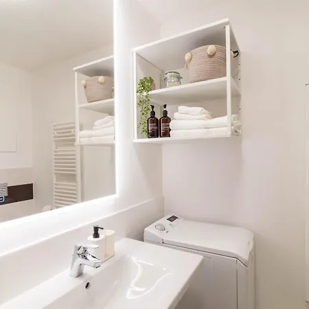 29th Floor Luxury Skyline 1bdrm - Downtown Center * ברטיסלאבה