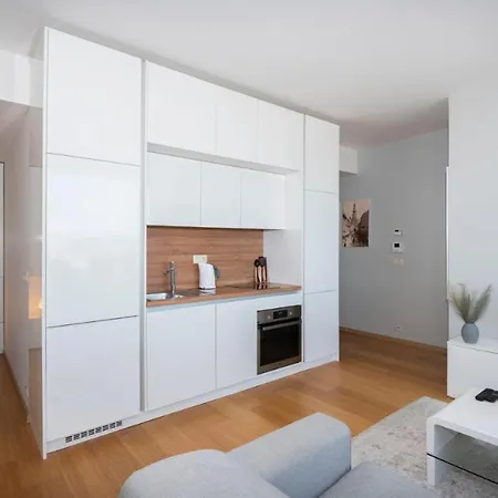 Luxury Skyline 1bdrm 29th, 28th Floor Apartman *