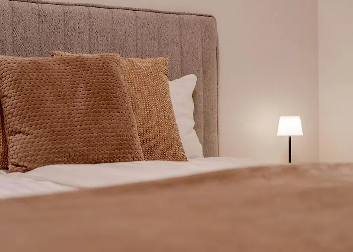 Luxury Skyline 1bdrm 29th, 28th Floor