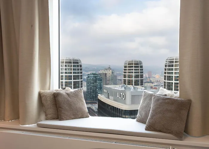 Luxury Skyline 1bdrm 29th, 28th Floor * ブラチスラヴァ