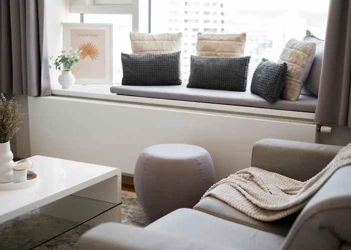 Luxury Skyline 1bdrm 29th, 28th Floor *