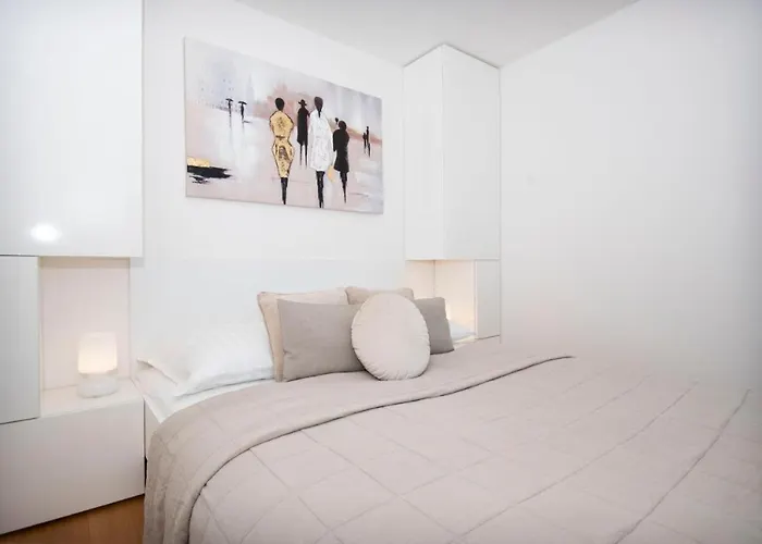 Luxury Skyline 1bdrm 29th, 28th Floor 公寓 布拉迪斯拉发