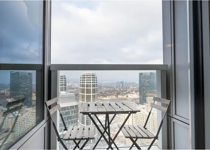 Lägenhet Luxury Skyline 1bdrm 29th, 28th Floor Bratislava
